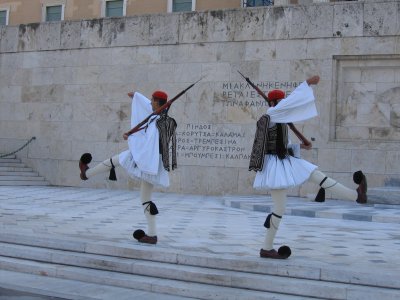 Cambio della guardia ad Atene